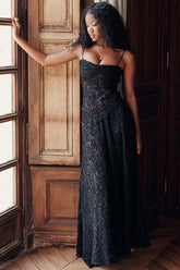 Maxikleid mit eckigem Ausschnitt und Spaghettiträgern und Blumenspitze - Schwarz
